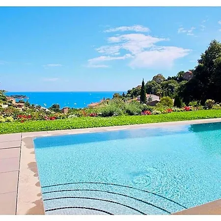 Szálloda Comfortable 4*